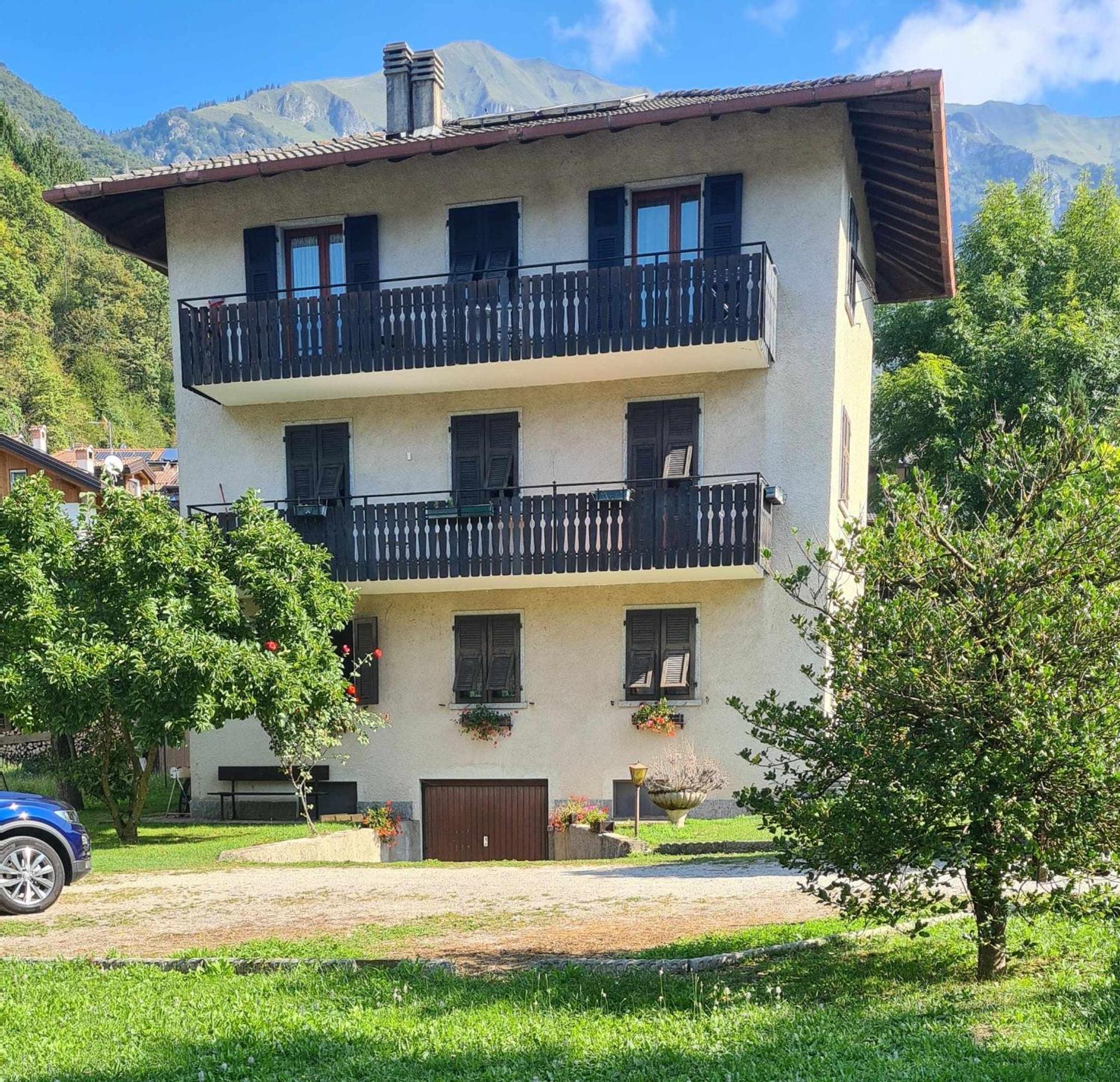 Bioledro Casa Lena Apartment Mezzolago Exterior photo